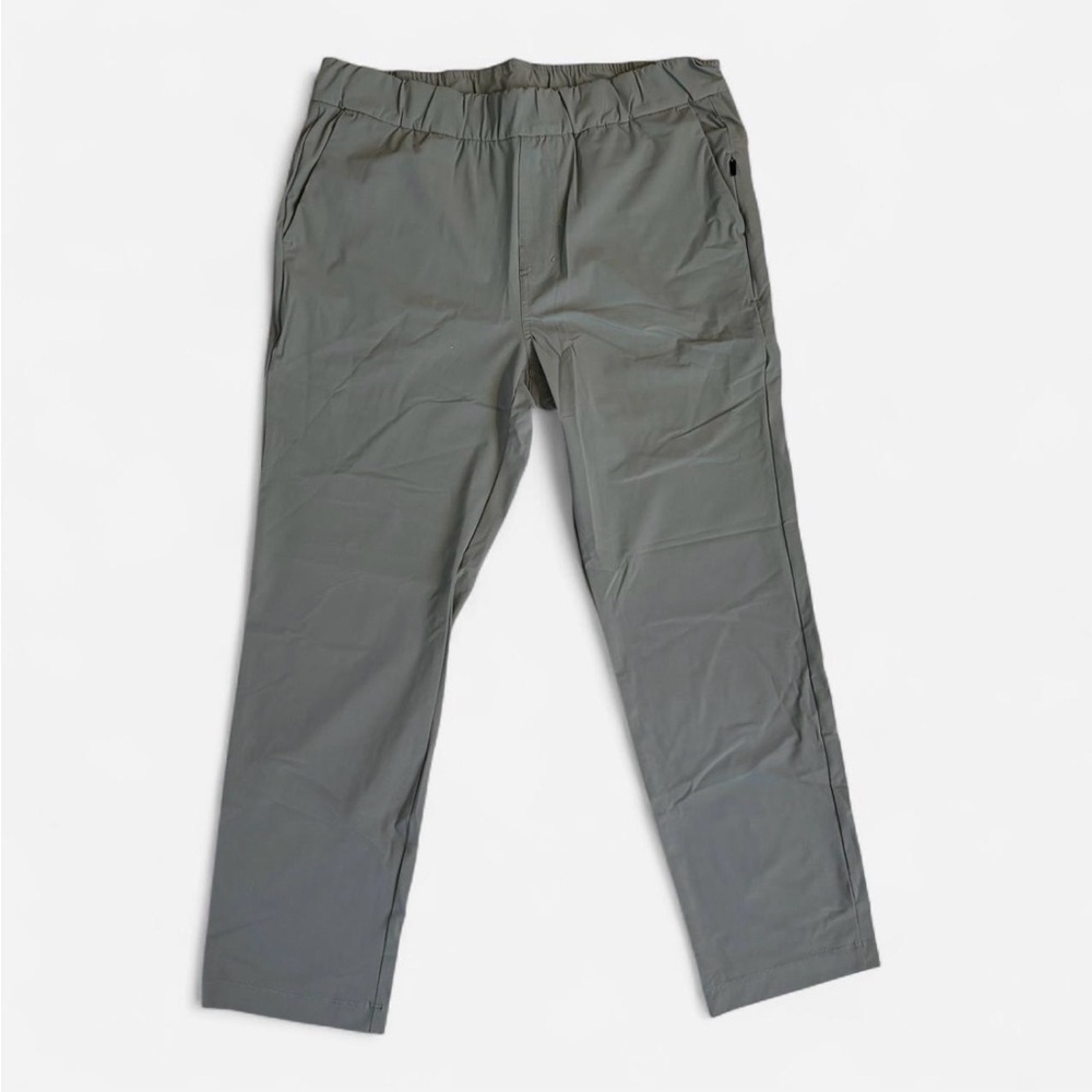 Vuori Women's Gray Ankle Pants